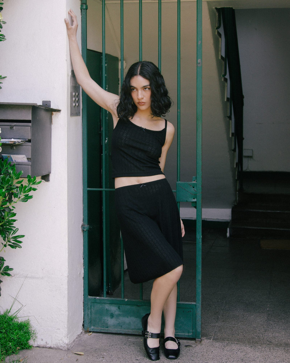 Top Pointelle y Falda Midi negro. Foto 3 de 4